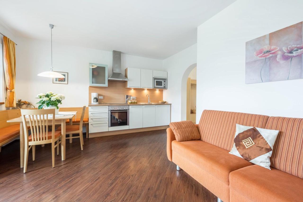 شقة Tischlerhof - Typ B Mit Terrasse تيرولو المظهر الخارجي الصورة